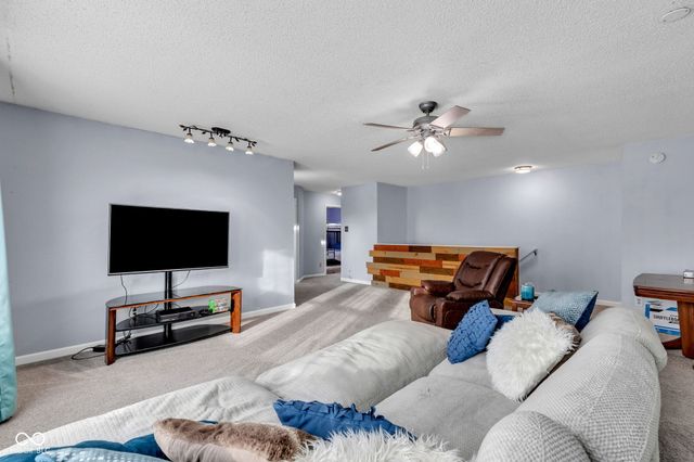 10255 Lothbury Circle, Fishers, IN 46037