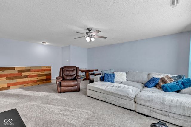 10255 Lothbury Circle, Fishers, IN 46037