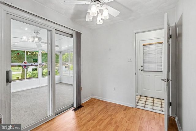 6 STRAWBERRY LN, Carlisle, PA 17013