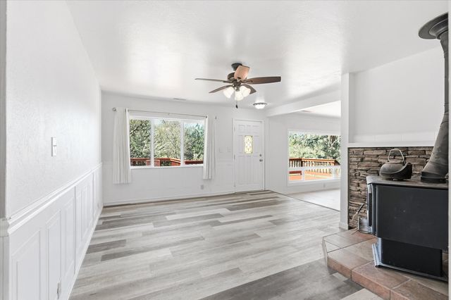 200 Humberd Lane, Grants Pass, OR 97527