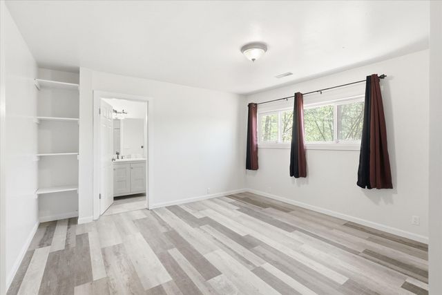 200 Humberd Lane, Grants Pass, OR 97527