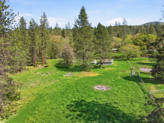 200 Humberd Lane, Grants Pass, OR 97527