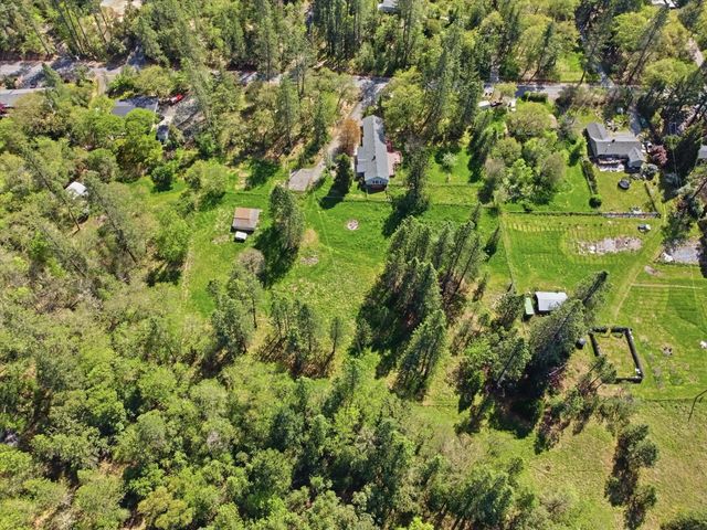 200 Humberd Lane, Grants Pass, OR 97527