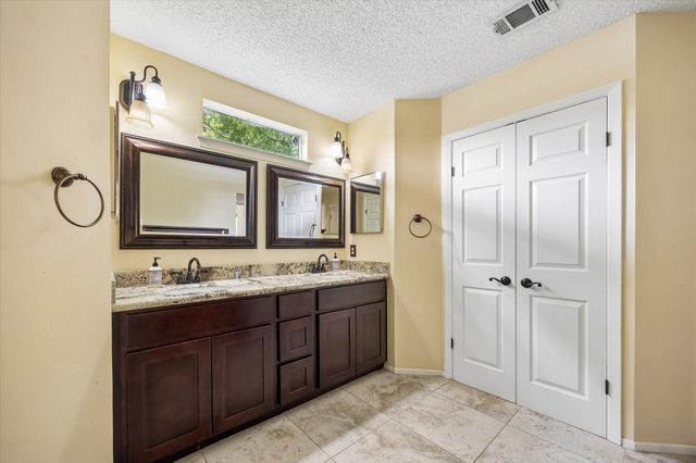 963 Althea Drive, Houston, TX 77018