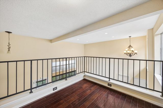 963 Althea Drive, Houston, TX 77018
