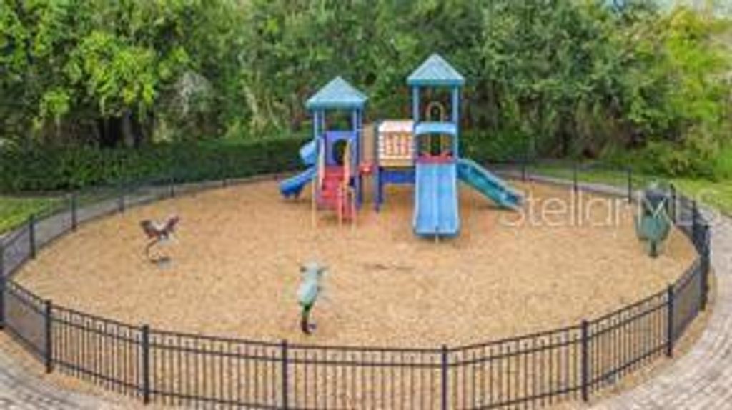 Image 41 of property listing at 503 MINNOW CREEK COURT, Winter Garden, FL 34787