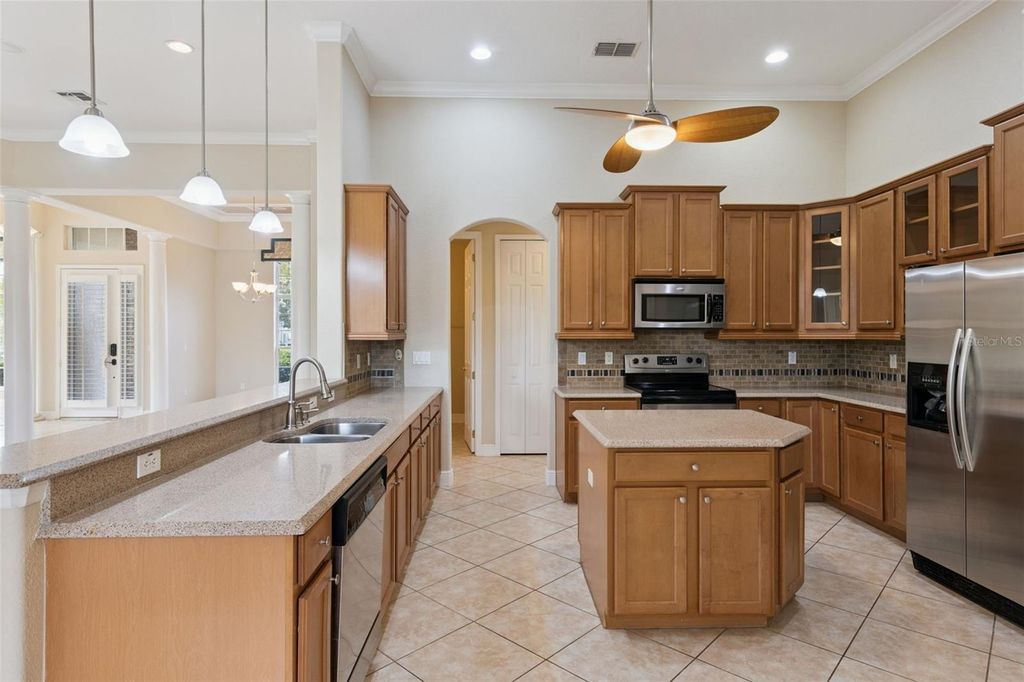 Image 8 of property listing at 503 MINNOW CREEK COURT, Winter Garden, FL 34787