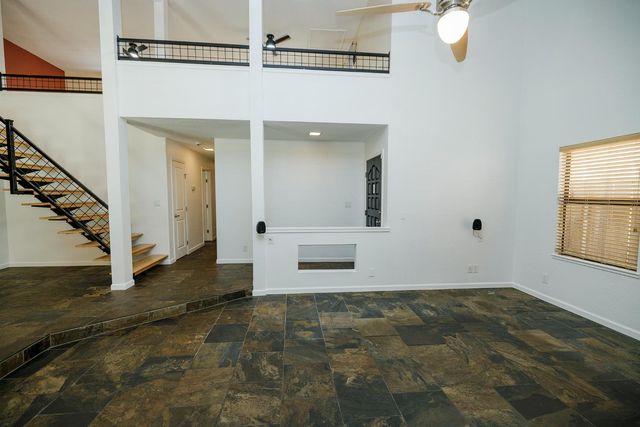 1127 River Bluff Dr, Oakdale, CA 95361