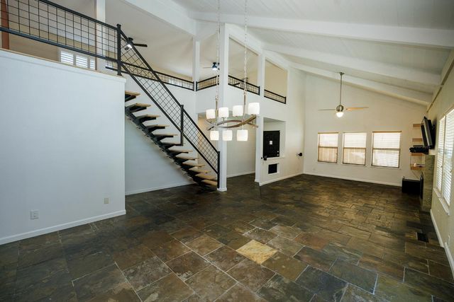 1127 River Bluff Dr, Oakdale, CA 95361