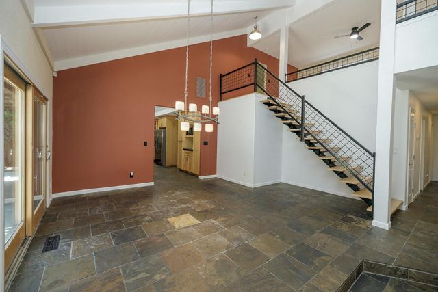 1127 River Bluff Dr, Oakdale, CA 95361