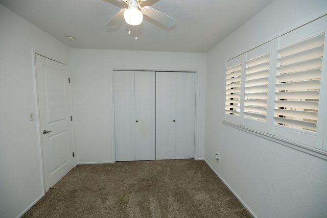 1127 River Bluff Dr, Oakdale, CA 95361