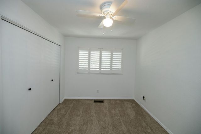 1127 River Bluff Dr, Oakdale, CA 95361