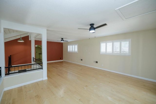 1127 River Bluff Dr, Oakdale, CA 95361