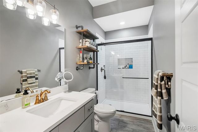 2637 Shenandoah, St Louis, MO 63104