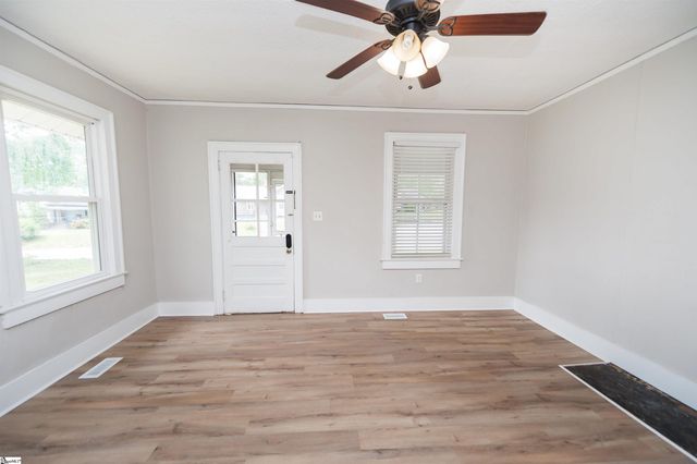 14 Damson Street, Spartanburg, SC 29303