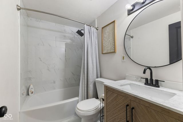 9326 Shenandoah Court, Indianapolis, IN 46229