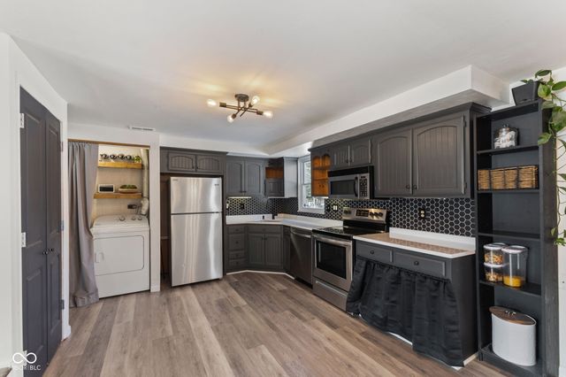 9326 Shenandoah Court, Indianapolis, IN 46229