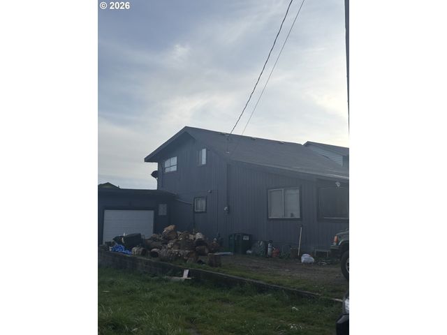 405 EVERGREEN Ave, Garibaldi, OR 97118