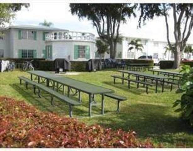 1821 NE 62ND Street 331, Fort Lauderdale, FL 33308