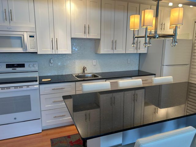 1821 NE 62ND Street 331, Fort Lauderdale, FL 33308