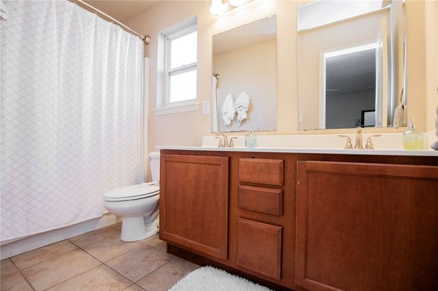 4385 W Serviceberry Drive, Fayetteville, AR 72704