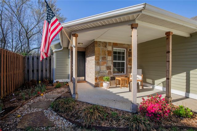 4385 W Serviceberry Drive, Fayetteville, AR 72704