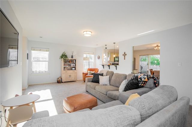 4385 W Serviceberry Drive, Fayetteville, AR 72704