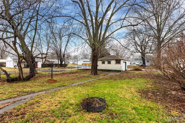 1110 N Walnut Street, Litchfield, IL 62056