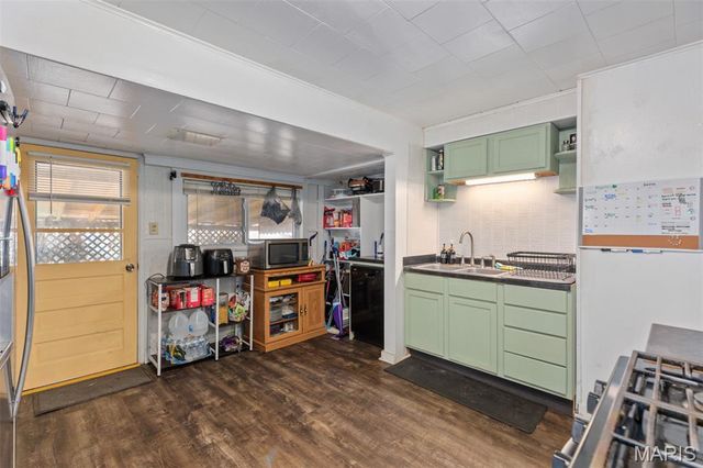 1110 N Walnut Street, Litchfield, IL 62056