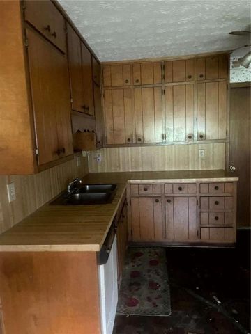 3527 Bramblevine Circle, Lithonia, GA 30038