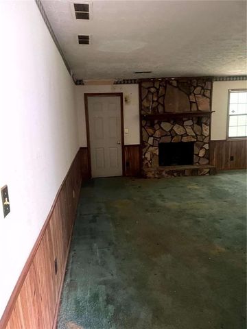 3527 Bramblevine Circle, Lithonia, GA 30038