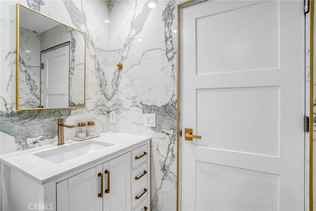 14347 Albers 207, Sherman Oaks, CA 91401