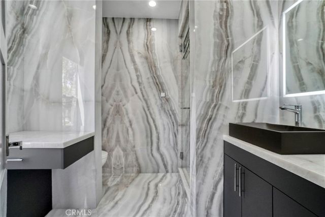 14347 Albers 207, Sherman Oaks, CA 91401