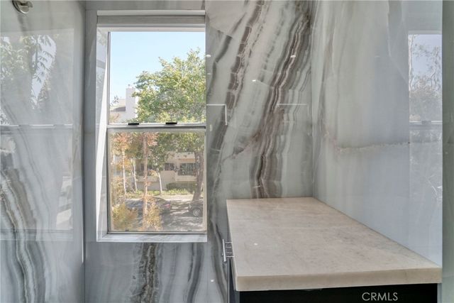14347 Albers 207, Sherman Oaks, CA 91401