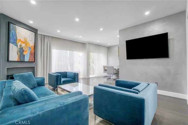 14347 Albers 207, Sherman Oaks, CA 91401