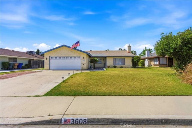 3608 S Half Moon, Bakersfield, CA 93309