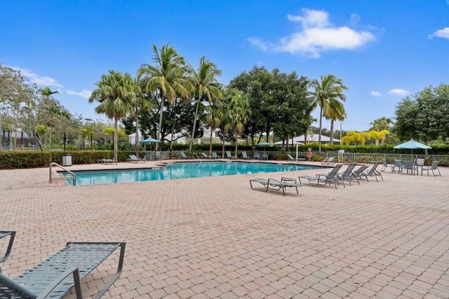 904 NW 126th Avenue, Coral Springs, FL 33071