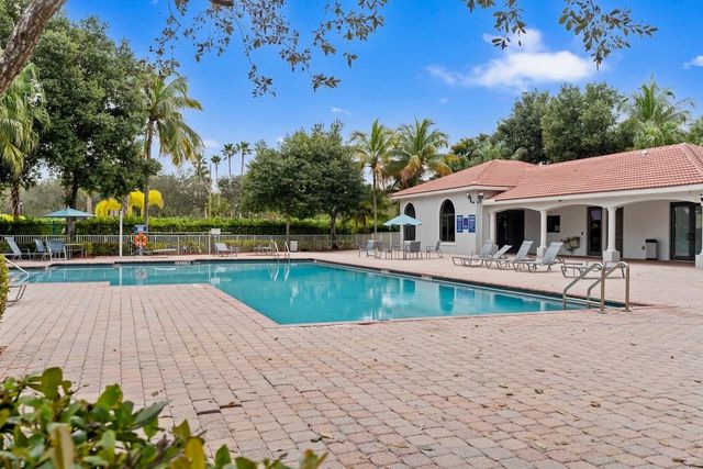 904 NW 126th Avenue, Coral Springs, FL 33071