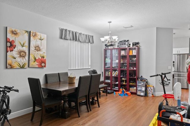 904 NW 126th Avenue, Coral Springs, FL 33071