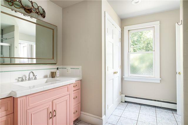 41 Indian Terrace, Middletown, RI 02842