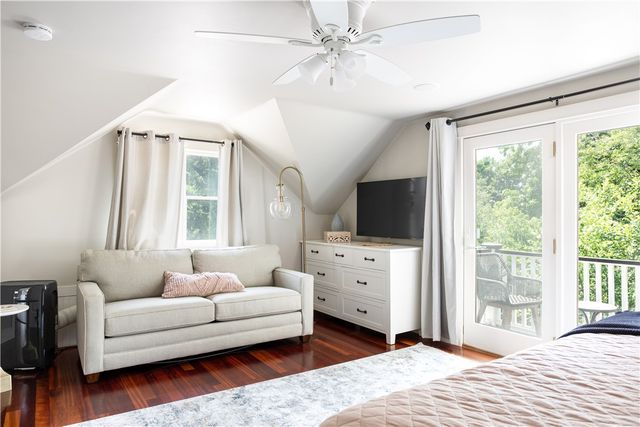 41 Indian Terrace, Middletown, RI 02842