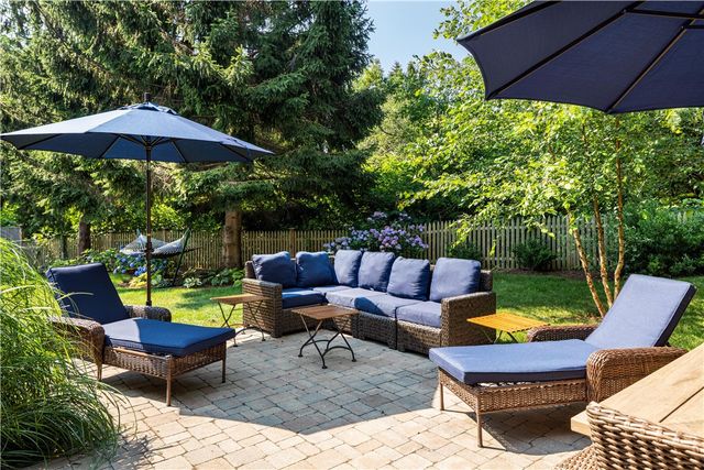 41 Indian Terrace, Middletown, RI 02842