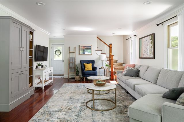 41 Indian Terrace, Middletown, RI 02842