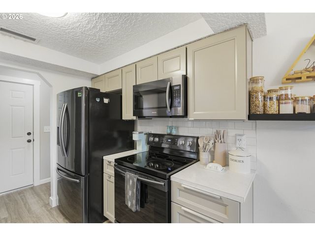 15008 Ne SORREL Dr, Vancouver, WA 98682