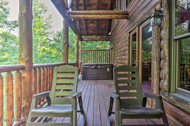 1118 Ski View Lane, Sevierville, TN 37876