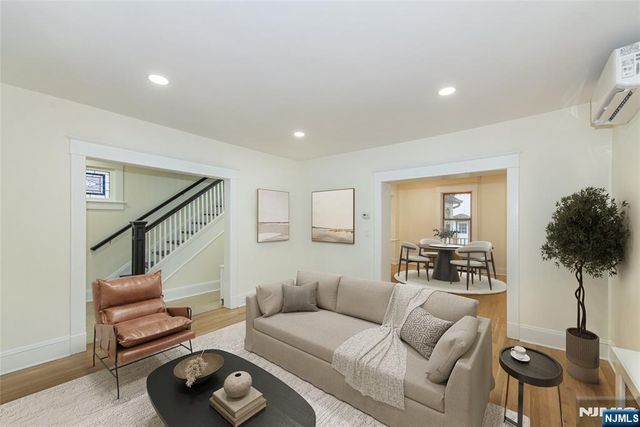 69 W Hanover Avenue, Morris Plains Borough, NJ 07950