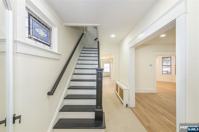 69 W Hanover Avenue, Morris Plains Borough, NJ 07950