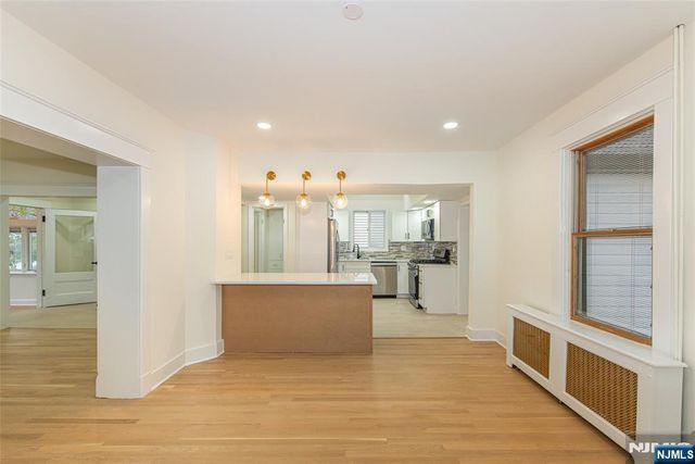 69 W Hanover Avenue, Morris Plains Borough, NJ 07950