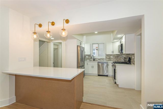 69 W Hanover Avenue, Morris Plains Borough, NJ 07950