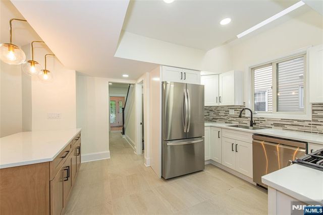 69 W Hanover Avenue, Morris Plains Borough, NJ 07950